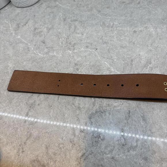 Michael Kors unisex leather and brass belt. Size Medium. Like New! - Picture 7 of 12